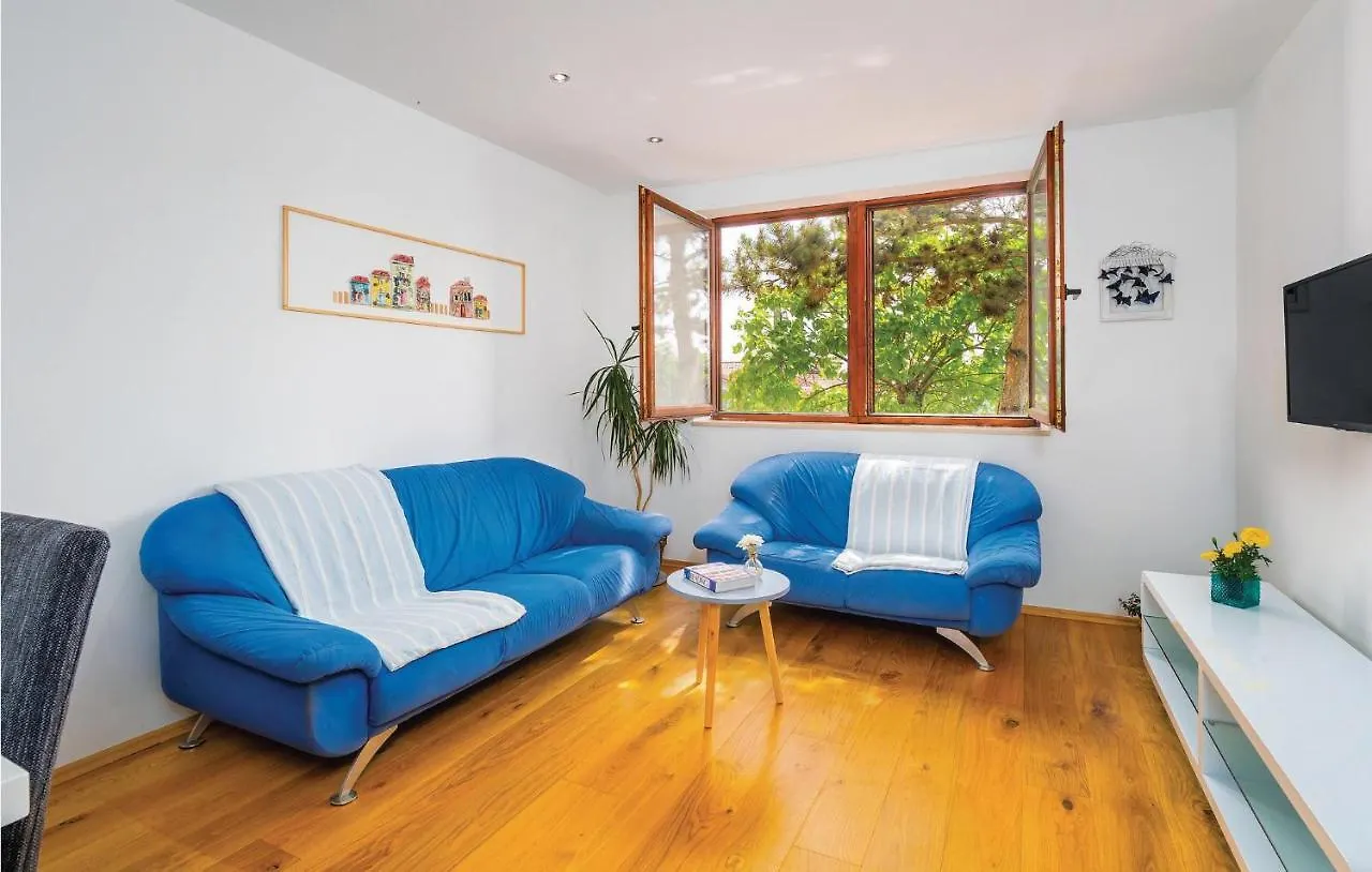 Amazing Apartment In Labin With Wifi